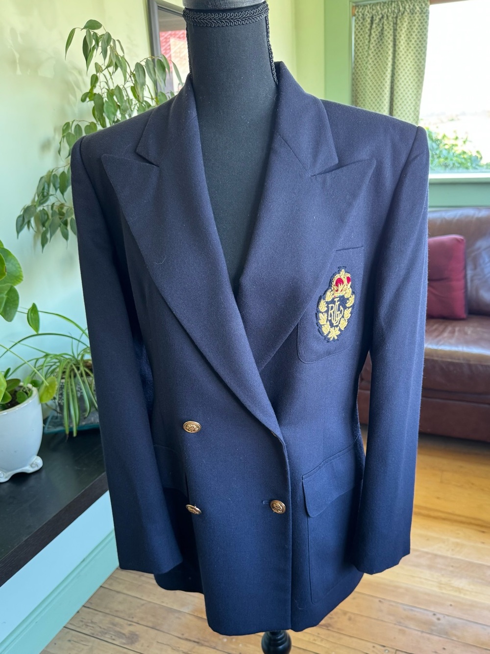 Lauren-Women’s Navy Blazer with crest